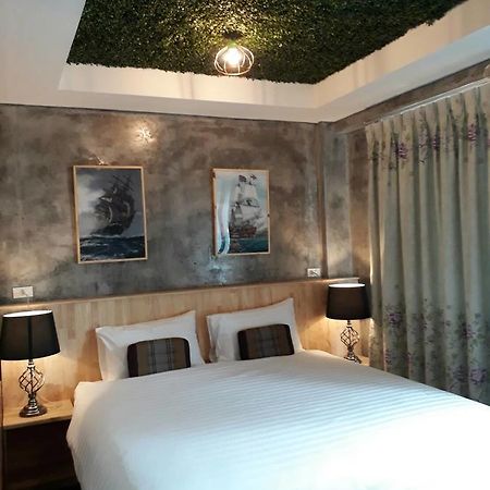 King Kong Hostel At Krabi Exterior photo