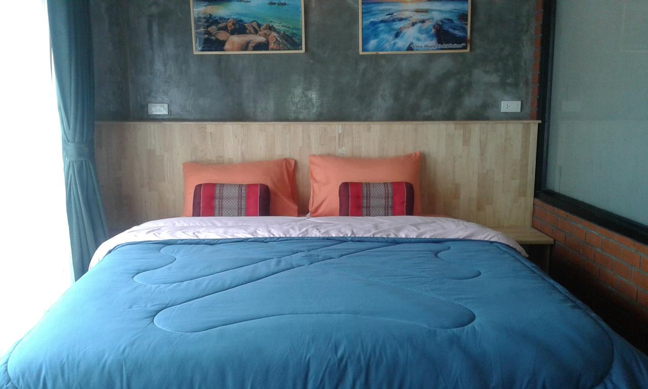 King Kong Hostel At Krabi Room photo